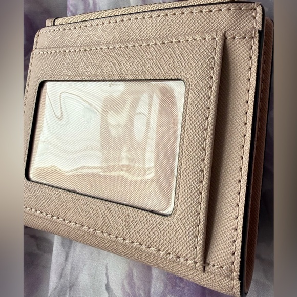 Kate Spade By The Pool Flamingo Adalyn Wallet - Picture 8 of 16